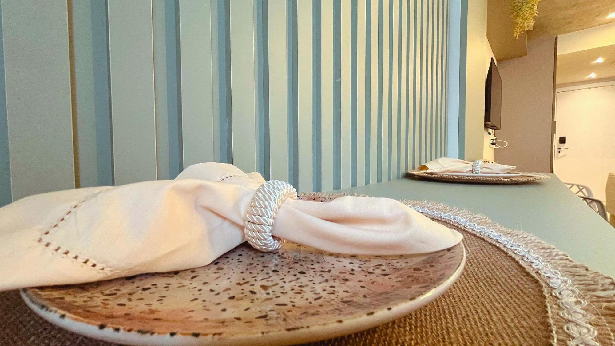 Setai Yacht Luxury - By Almare *