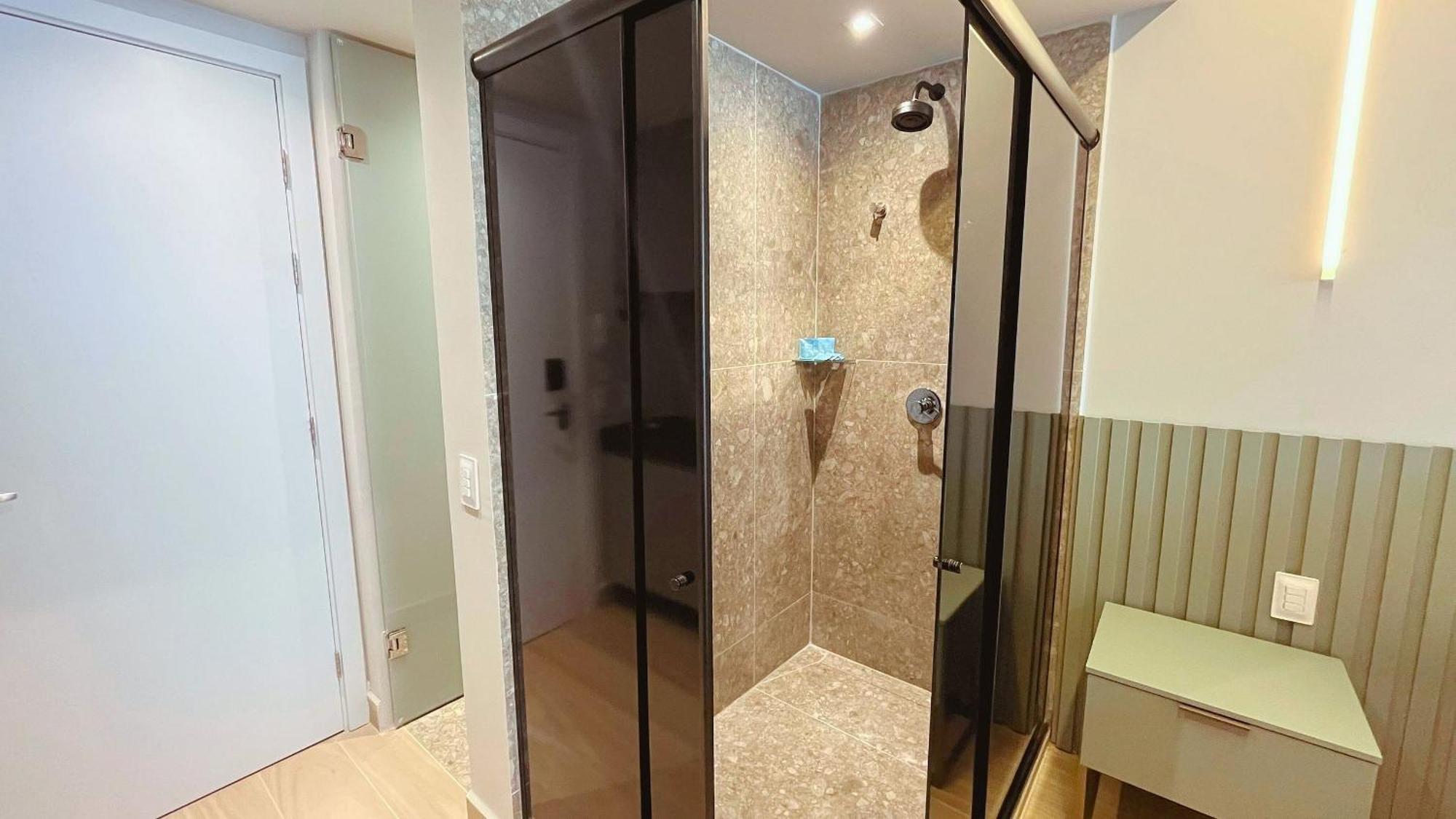Setai Yacht Luxury - By Almare Apartment *